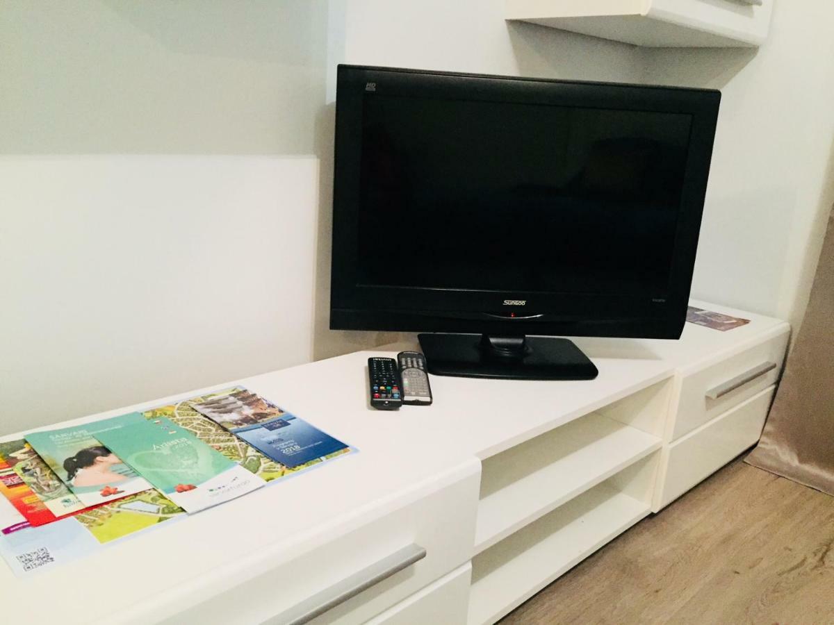 Miracle Apartman Sarvar Apartment Exterior photo